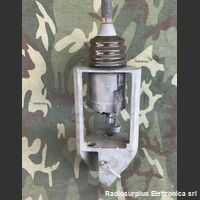 MP-68 Staffa per antenna AB15 + BX33 MP-68 Apparati radio militari