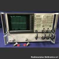 HP 8753B + HP 85046A Network Analyzer HP 8753B Con S-Parameter test set HP 85046A Strumenti