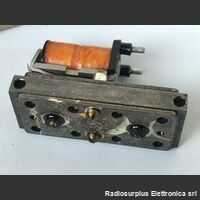  951/700/23 Relè RF da c.s.  951/700/23 Accessori per strumentazione