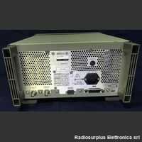 HP 8648A HP 8648A  Generatore di segnali AM-FM-PM Strumenti