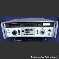 RACAL-DANA 9084 Synthesized Signal Generator  RACAL-DANA 9084 Strumenti