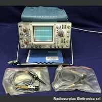 TEKTRONIX 465B Oscilloscopio  TEKTRONIX 465B  Oscilloscopio analogico 2 Canali Strumenti