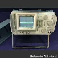 TEK 496P Spectrum Analyzer  TEKTRONIX 496P Strumenti