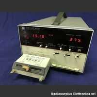 HP 4261A  + 16061A LCR Meter  HP 4261A  + 16061A  Lcr meter completo di test fixture HP 16061A Strumenti