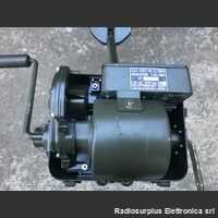 BG-175 Generatore a manovella  BG-175  Generatore a manovella per stazione campale RH-4/PRC-1 Accessori per apparati radio Militari