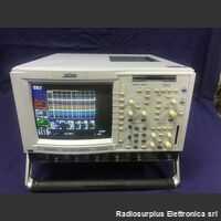 LeCroy LC584AXL Color Digital Oscilloscope  LeCroy LC584AXL  Larghezza di banda 1 Ghz a 4 canali. Strumenti