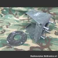CARC M/113 Staffa per montaggio antenna a pigna Accessori per apparati radio Militari