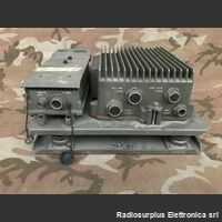 Amplificatore RV3 - RV4 no test RF Amplificatore RV3 / RV4  Il kit  e' composto dalla base ammortizzante SP-205,  dall'Amplificatore RF AM-215 e dall'Alimentatore ST/RV4-213. Apparati radio