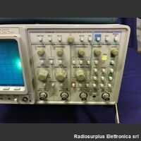 TEKTRONIX 2432A da rev. Digital Oscilloscope  TEKTRONIX 2432A da revisionare  2 canali, 250Mhz Strumenti