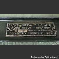 MT-768/URR  MT-768/URR  Mounting veicolare per ricevitore AN/GRR-5 Accessori per apparati radio Militari