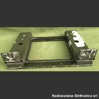 MT-768/URR  MT-768/URR  Mounting veicolare per ricevitore AN/GRR-5 Accessori per apparati radio Militari