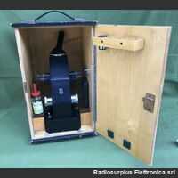 GILLETT & SIBERT M33411 Comparison Microscope Unit  GILLETT & SIBERT M33411   Microscopio con accessori  Scatola originale in legno Miscellanea