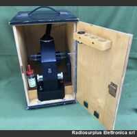 GILLETT & SIBERT M33411 Comparison Microscope Unit  GILLETT & SIBERT M33411   Microscopio con accessori  Scatola originale in legno Miscellanea