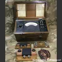 ELLIOTT BROTHERS Century  D.C. Testing Set  ELLIOTT BROTHERS  Misuratore di tensione e corrente  0-750 Volt  0-600 Amper Accessori per apparati radio Militari