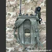 PRC-25 PRC-25 La radio del Vietnam Ricetrasmettitore in sintonia continua da 30 - 75 Mhz Apparati radio