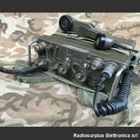 PRC-25 PRC-25 La radio del Vietnam Ricetrasmettitore in sintonia continua da 30 - 75 Mhz Apparati radio