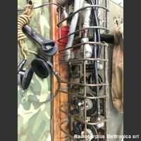 19 Mk III -R.C.A. Wireless Sets [Canadian] No.19 Mk III -R.C.A.-  Stazione radio completa di accessori, con base di sostegno e griglia di protezione Apparati radio