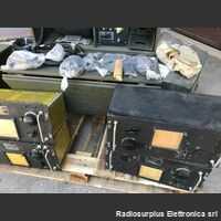 SCR-193 SCR-193  Stazione radio completa e originale.  Composta da Trasmettitore BC-191, Ricevitore BC-312, Dynamotor BD-77 Apparati radio