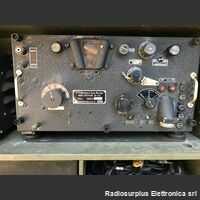 SCR-193 SCR-193  Stazione radio completa e originale.  Composta da Trasmettitore BC-191, Ricevitore BC-312, Dynamotor BD-77 Apparati radio