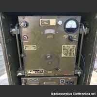 T-30A/TRC-8 T-30A/TRC-8  Trasmettitore campale per collegamenti punto -punto in UHF  da 230 a 250 Mhz in FM Apparati radio
