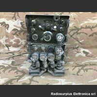 RT-70/GRC + AM-65/GRC Ricetrasmettitore RT-70/GRC + AM-65/GRC + mounting MT-300/GR Ricetrasmettitore in sintonia continua da 47 a 58  Mhz in FM Apparati radio