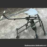 TG-58 Bicicletta in metallo per Generatore a manovella  TG-58  La bicicletta e' di produzione Tedesca Accessori per apparati radio Militari