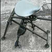 TG-58 Bicicletta in metallo per Generatore a manovella  TG-58  La bicicletta e' di produzione Tedesca Accessori per apparati radio Militari