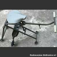 TG-58 Bicicletta in metallo per Generatore a manovella  TG-58  La bicicletta e' di produzione Tedesca Accessori per apparati radio Militari