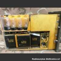 PP-112/GR Alimentatore PP-112/GR Alimentatore veicolare per set radio AN/GRC-7.8.9.. Ingresso a 24 Vcc. Accessori per apparati radio Militari