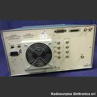 TEK 11302 TEK 11302 Completo di cassetti:   11A32 due canali 500 Mhz   e 11A34  4 canali 300 Mhz Strumenti