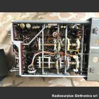 Rt-53B/TRC-7 Rt-53B/TRC-7  Ricetrasmettitore VHF canalizzato in AM da 100 a 156 Mhz  Potenza in uscita da 0,5 a 1,5 Watt, monta 11 valvole. Apparati radio