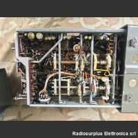 Rt-53B/TRC-7 Rt-53B/TRC-7  Ricetrasmettitore VHF canalizzato in AM da 100 a 156 Mhz  Potenza in uscita da 0,5 a 1,5 Watt, monta 11 valvole. Apparati radio