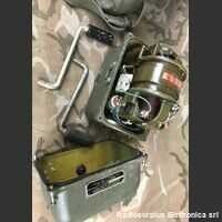 G-3B/TRC-7 G-3B/TRC-7  Generatore a manovella per alimentare le stazioni radio TRC-7 Accessori per apparati radio Militari