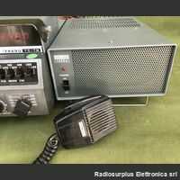  Transceiver veicolare QRP  SOMMERKAMP FT-7B  Ricetrasmettitore veicolare per bande radioamatoriali  Alimentazione 12 Volt cc Apparati radio