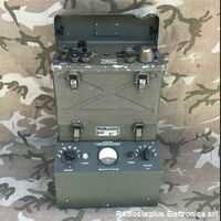 BC-1000-F + BA-229A Ricetrasmettitore  BC-1000-F + BA-229A  Ricetrasmettitore in sintonia continua da 40 a 48 Mhz in FM. Apparati radio