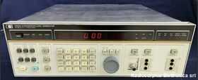HP 3336A Synthesizer/Level Generator  HP 3336A  Generatore sintetizzato con sweep Strumenti HP 3336A Synthesizer/Level Generator  HP 3336A  Generatore sintetizzato con sweep Strumenti