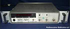 RACAL DANA mod. 9921 UHF Frequency Counter RACAL DANA mod. 9921 -da revisionare Strumenti