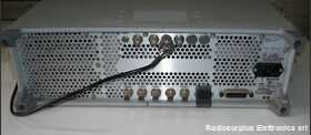 E4421B ANGILENT E4421B series ESG  Signal Generator Generatori RF - AF - SWEEP