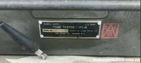 I-177-A + MX-949A/U Tube Tester I-177-A + Adapter kit MX-949A/U  Prova valvole  U.S. Army + adattatore  In ottimo stato, con manuale originale. Test e Strumenti di Misura Militari