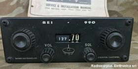 BEI - 990 Bayside BEI - 990  Ricetrasmettitore  Aeronautico in VHF da 118 a 126,90 Mhz in AM Apparati radio