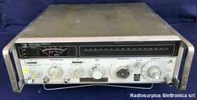 HP 8640A Signal Generator  HP 8640A -da revisionare Strumenti