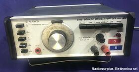 FARNELL LF1 SINE/SQUARE Oscillator  FARNELL LF1  Generatore onda quadra e sinusoidale da 1Hz a 1 Mhz Strumenti