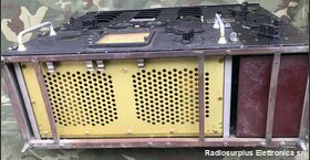 BC-375-E BC-375-E  Trasmettitore simile al BC-191 ma per uso aeronautico  Completo di cassetto sintonia TU-7-B per la gamma 4500 - 6200 Khz Apparati radio