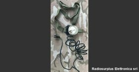 T-74/CRT-3 Trasmettitore di soccorso (GIBSON GIRL)   T-74/CRT-3 Trasmette segnale S.O.S. in modalita' manuale o automatica sulle frequenze di 500 Khz e 8364 Khz Apparati radio