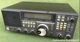 Communications Receiver YAESU FRG-8800 with FRV-8800 Apparati radio