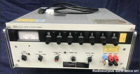 FLUKE 332D/AB FLUKE 332D/AB  Generatore e calibratore di tensioni continue da 0 - 1111 Volt Strumenti