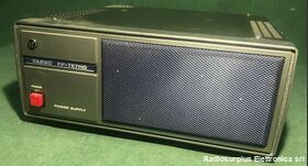 FP-757HD YAESU FP-757HD  Alimentatore con Altoparlante per apparati radio Yaesu Alimentatori e Carica Batterie