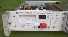 SU 115 BN674.0016.25 VHF-FM- TRANSMITTER Rohde & Schwarz SU 115 BN674.0016.25 Apparati radio