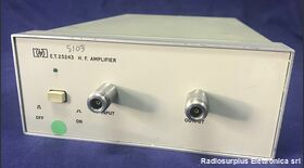 HP 25243 H.F. Amplifier  HP 25243  Gamma di frequenza da 10 Khz 32 Mhz Strumenti