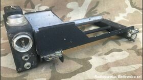 MT-7A/ARR-2 MT-7A/ARR-2  Supporto trasmettitori radio aeronautici della serie AN/ARC-5. Accessori per apparati radio Militari